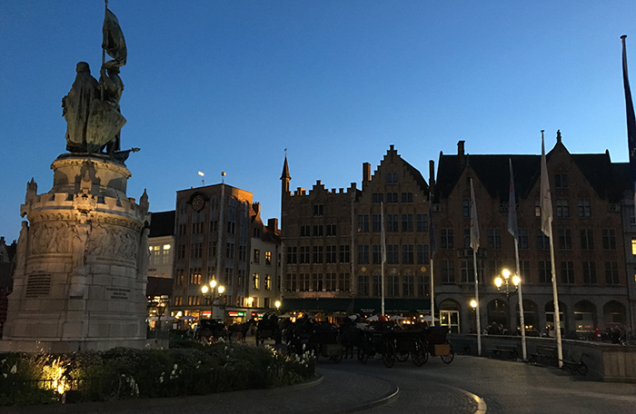 Bruges Grand place nuit